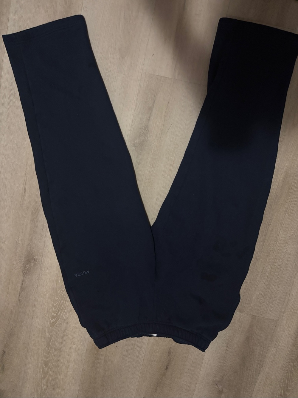 Aritzia Women’s Dark Navy Joggers